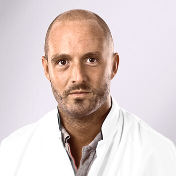 Dr. Enzo van Loo